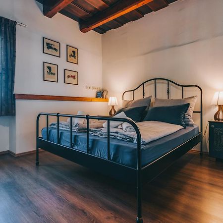 סיגליגט Feher Barany Apartment מראה חיצוני תמונה