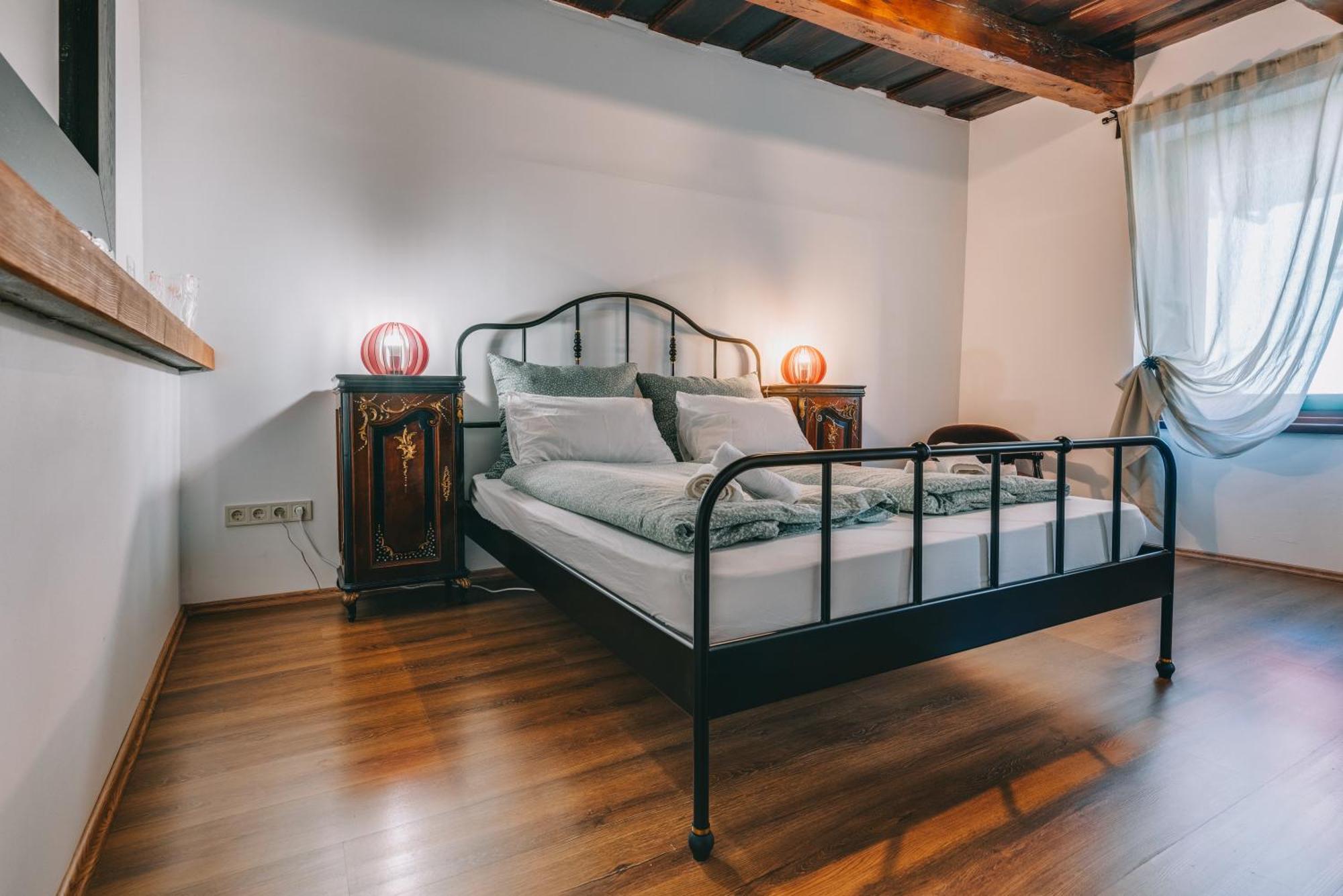 סיגליגט Feher Barany Apartment מראה חיצוני תמונה