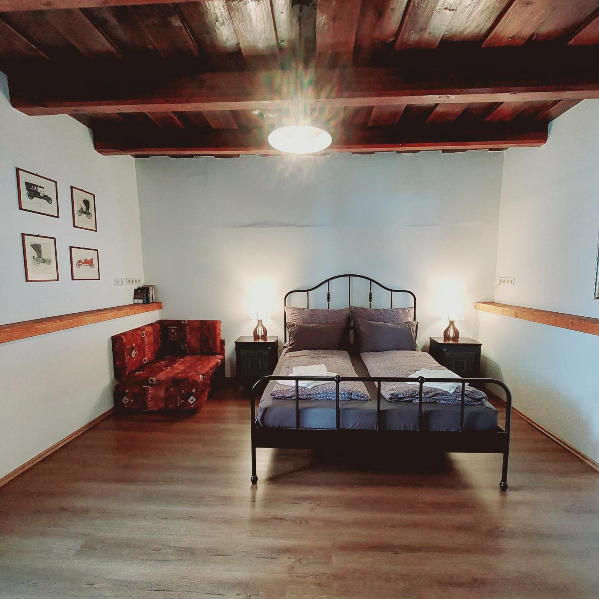 סיגליגט Feher Barany Apartment חדר תמונה