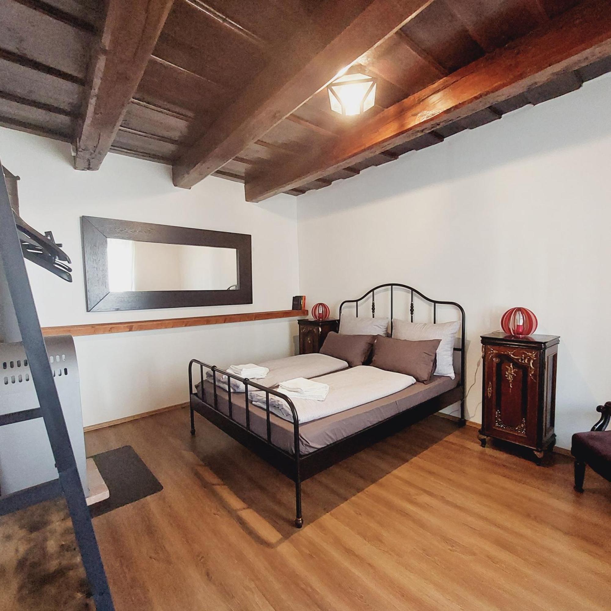 סיגליגט Feher Barany Apartment חדר תמונה